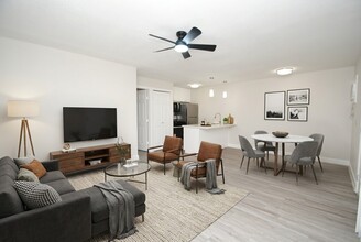 Building Photo - 2515 Yoakum Blvd