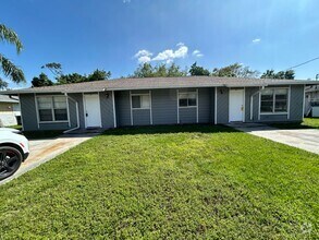 Building Photo - 4168-4170 Pine Drop Ln