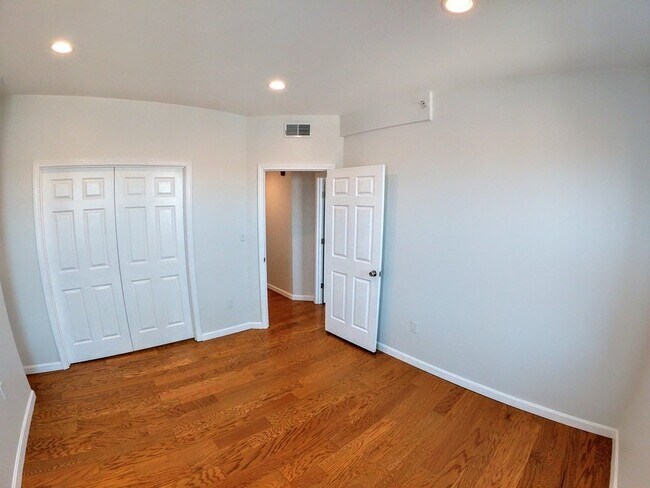 Building Photo - 609 Shawmut Ave