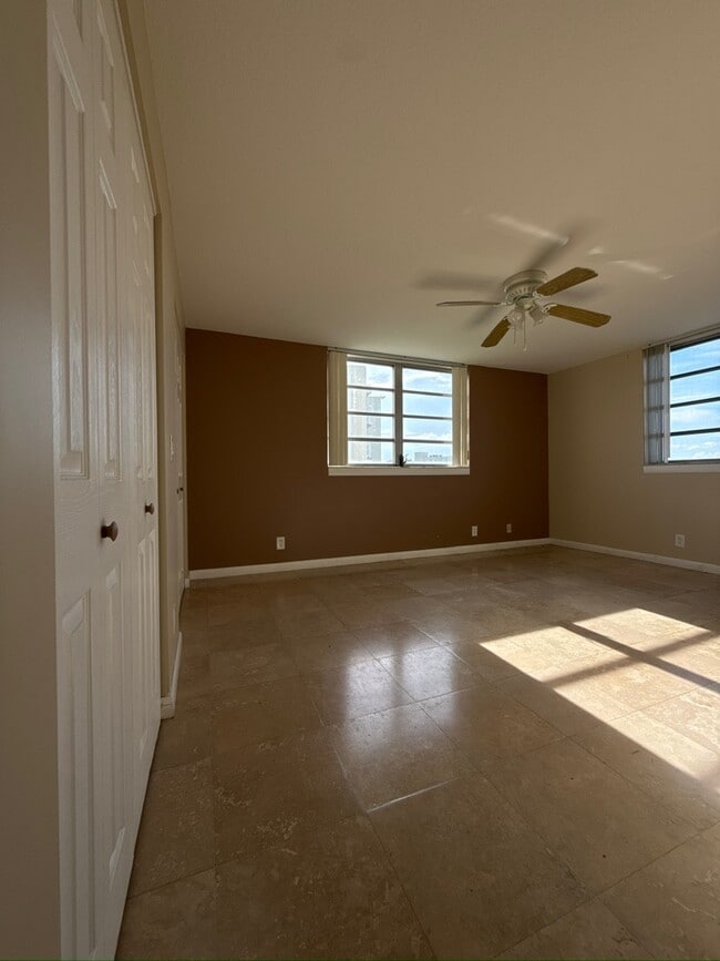 Photo - 321 SE 3rd St Townhome