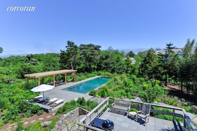 Building Photo - 132 S Briar Patch Rd