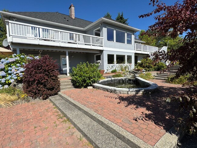 Foto del edificio - Fully Furnished ALL UTILITIES INCLUDED