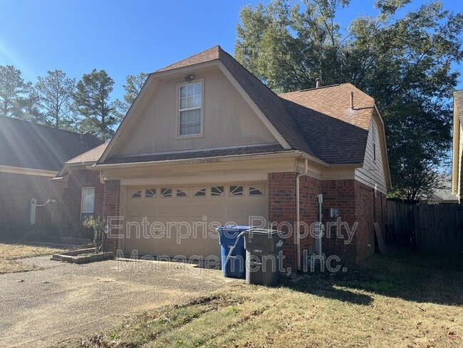 Building Photo - 3061 Ultragreen Ln