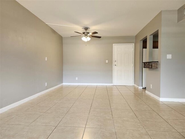 Foto del edificio - 475 SE 8th St