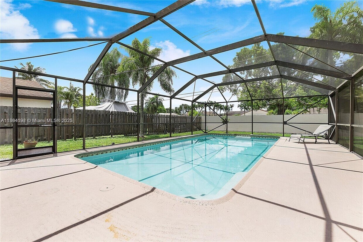 Foto principal - 11909 SW 48th Ct
