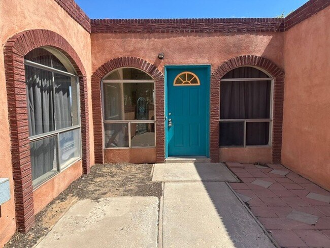 Foto del edificio - Beautiful 2 bed 1 bath in Rio Rancho
