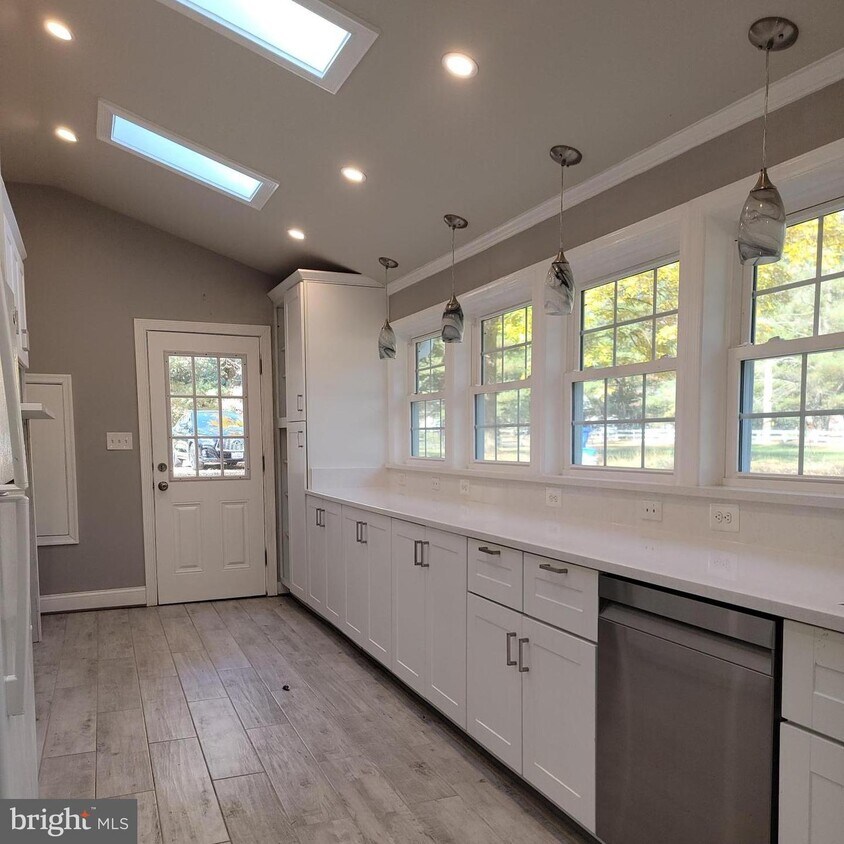 Foto principal - 7601 Brickyard Rd