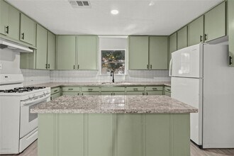 Building Photo - 2811 Morningside Ln