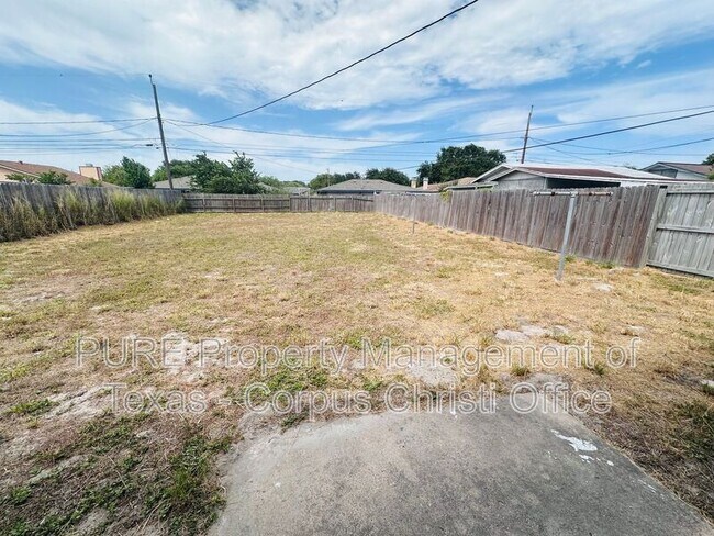 Foto del edificio - 742 Purdue Rd