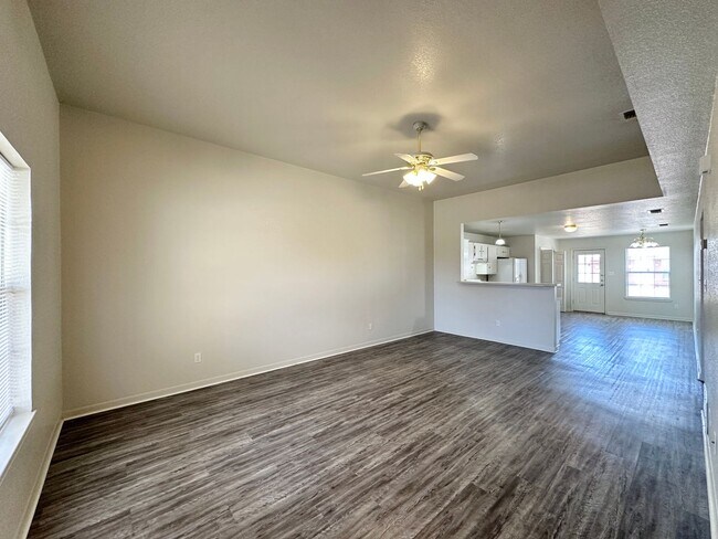 Foto del edificio - 3803 El Paso Dr