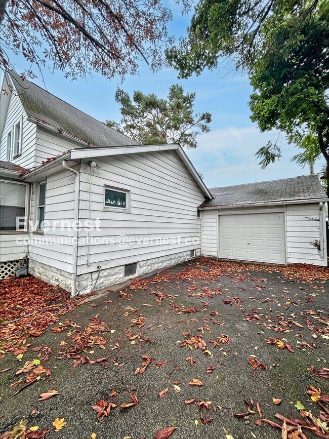 Foto del edificio - 18709 Arrowhead Ave