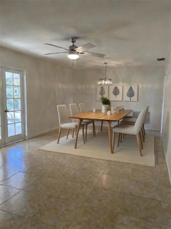 Building Photo - 2051 High Ridge Dr