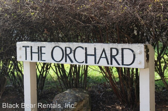 Building Photo - 2 br, 2 bath House - 104 B Orchard St