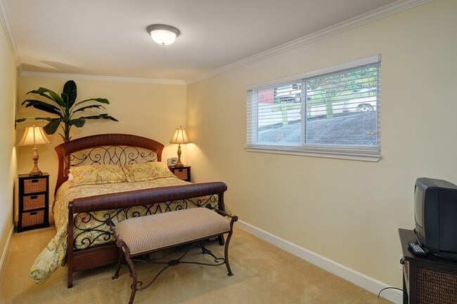Bedroom - Capitola Village Gem