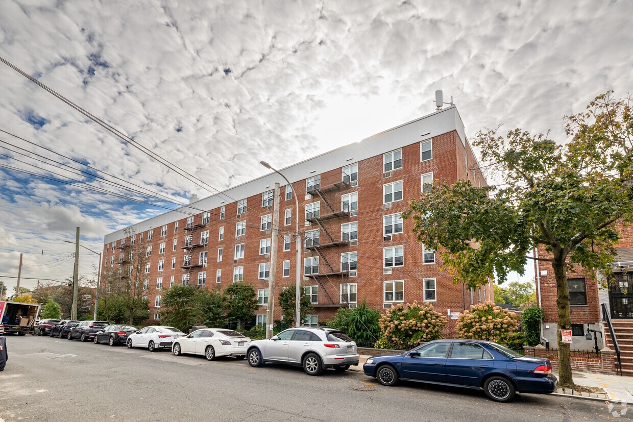 210-50 41st Ave - The Michelle