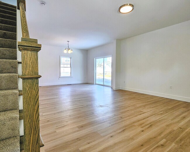 Foto del edificio - 398 Hensley St