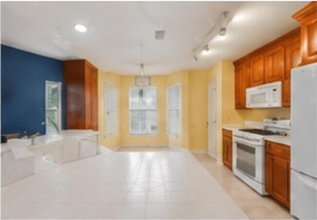 Building Photo - 1750 Arborwood Dr