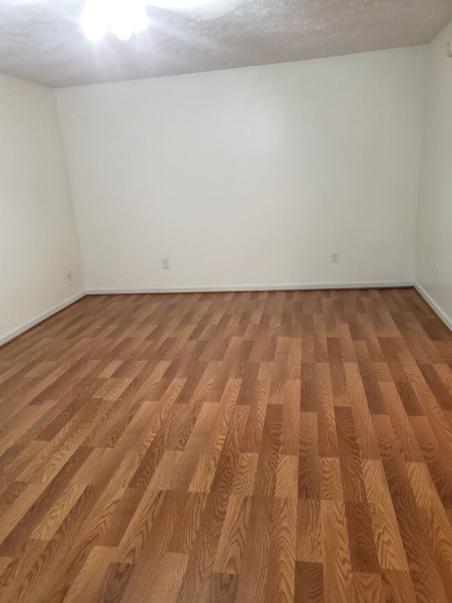 Foto del edificio - 2129 Arlin St NE