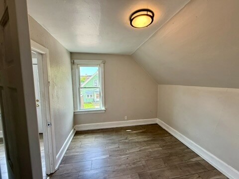 Foto del edificio - 912 St James Ct
