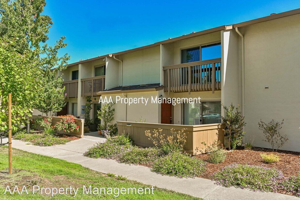 Foto principal - 2 br, 2.5 bath House - 1966 Pomar Way