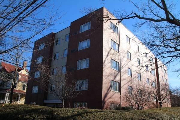 Foto principal - 114 Pleasant St
