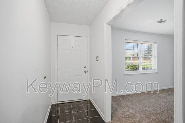 Foto del edificio - 3420 Linderwood Dr