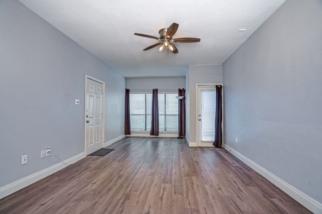 Building Photo - Charming One Bedroom Condo in Richardson!