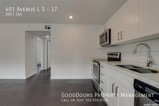 Photo du bâtiment - 401 Avenue L S