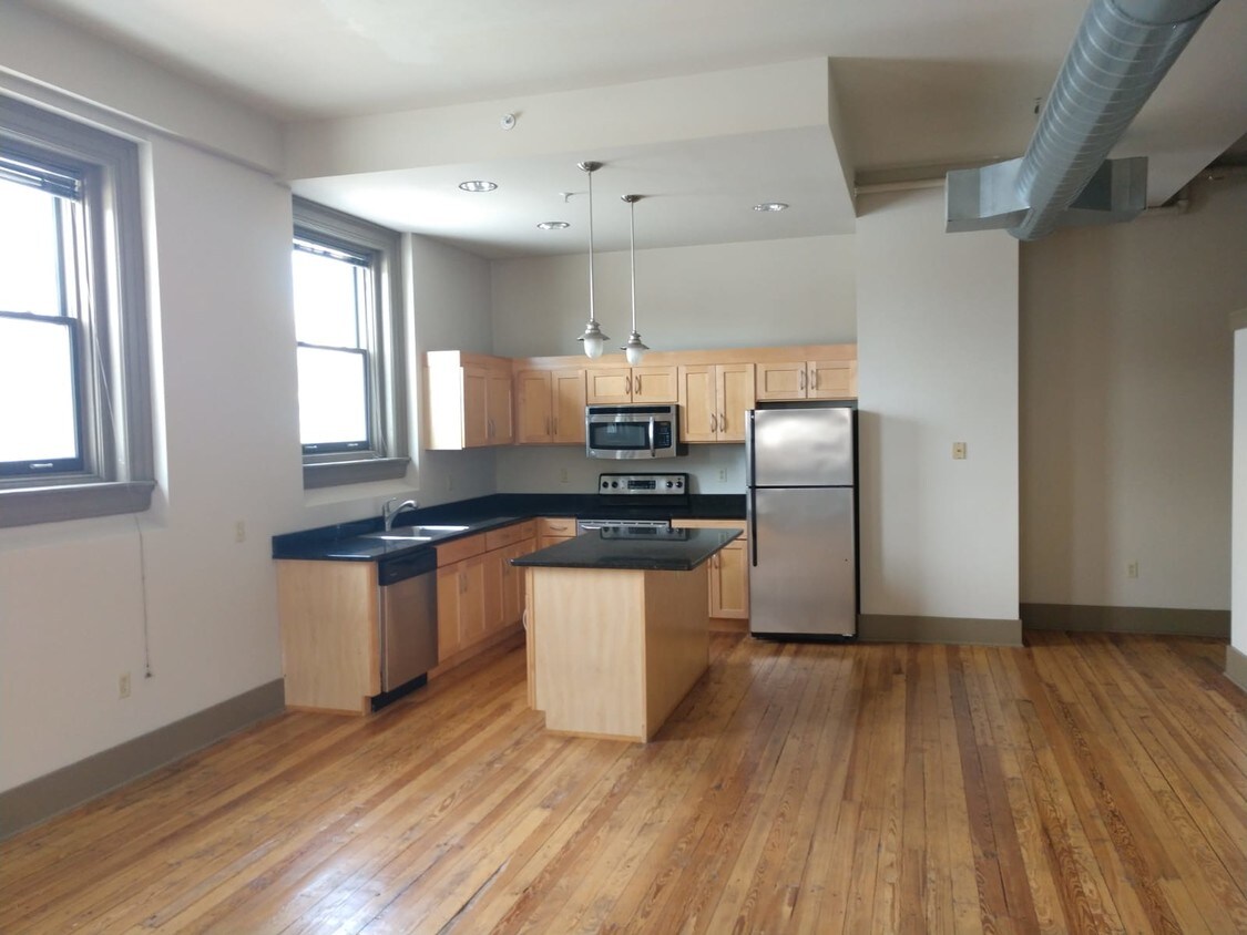 Foto principal - 739 Hamilton St