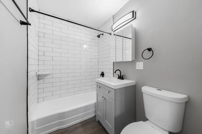 Building Photo - Dryden Homes- 1-21 N Dryden Pl