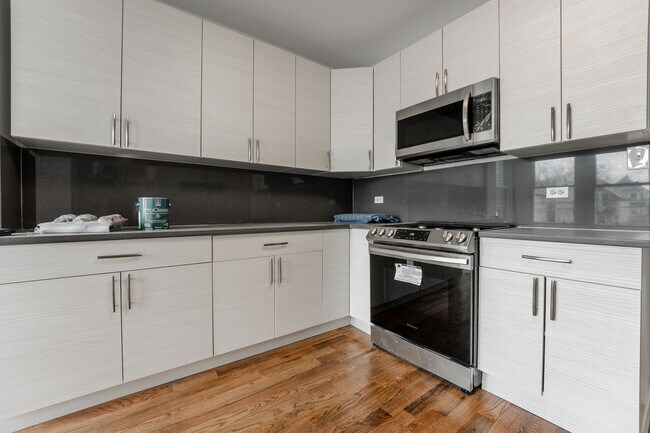 Foto del edificio - 2922 N Rockwell St