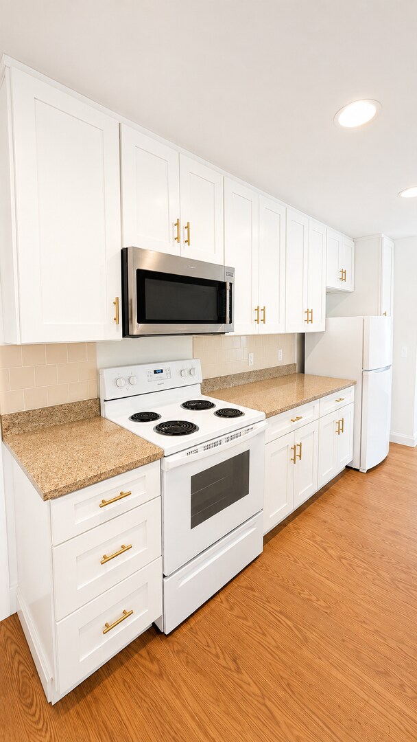 Building Photo - Black Mountain Garage Apartment- One occupant only!