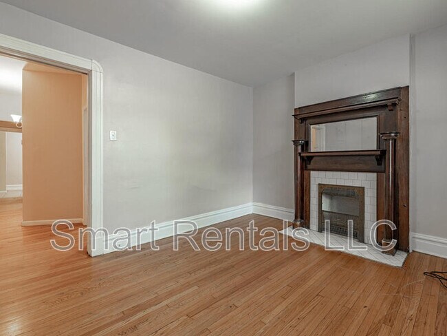 Foto del edificio - 3450 Giles Ave