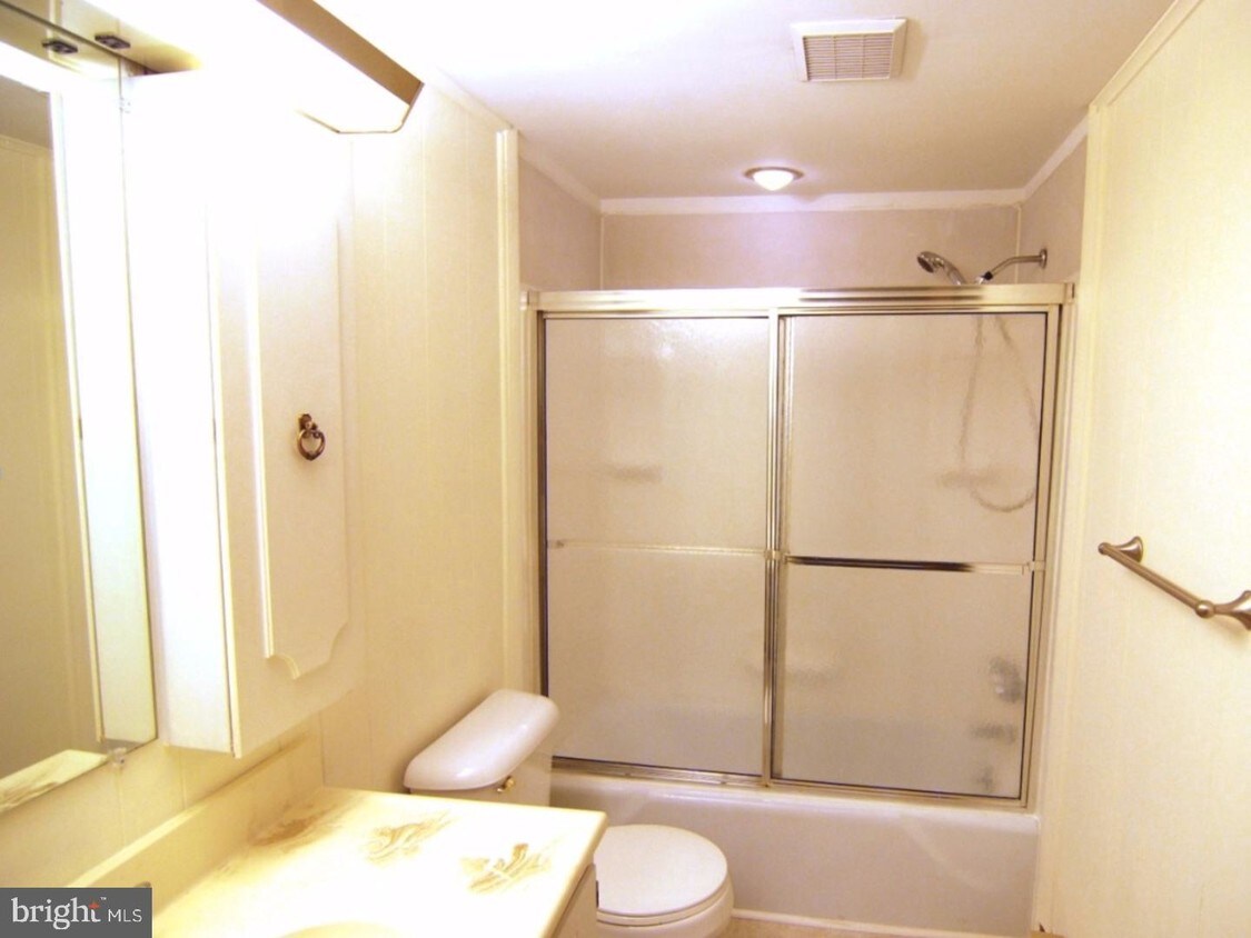 Primary Photo - 28 Byberry Rd