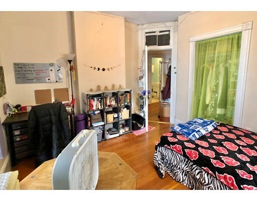 Building Photo - 14-16 Arcola St