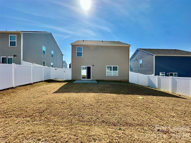 Foto del edificio - 1603 Blue Velvet Ln