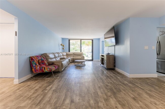 Foto del edificio - 290 174th St St