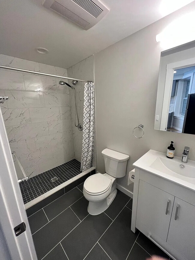 Photo - 426a 2nd Ave Apartment