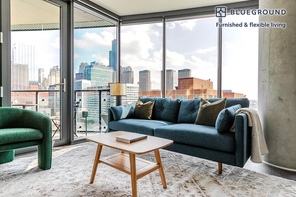 Foto principal - 730 W Couch Pl