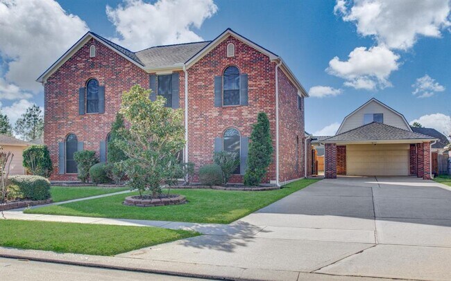 Building Photo - 2918 Surrey Cir