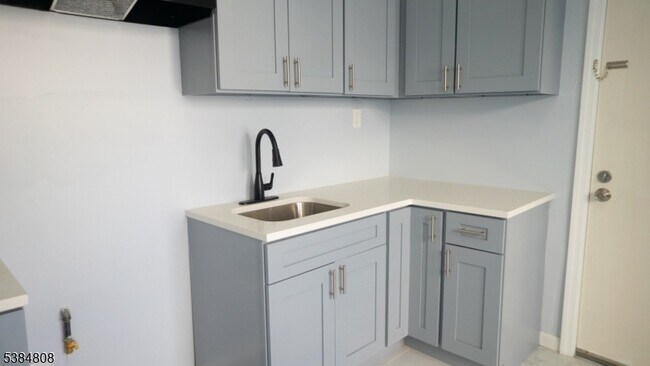 Photo - 417 S 14th St Apartment