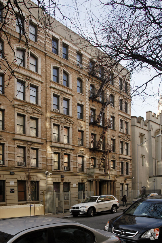 Building Photo - 8-10 W 108th St
