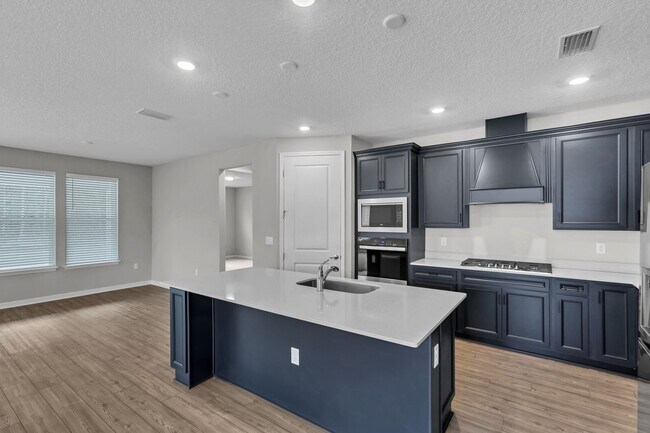 Foto del edificio - New construction 4/3 on cul-de-sac in cove...
