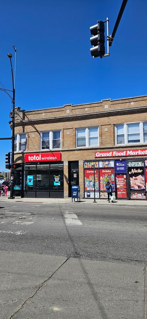 Building Photo - 3962-3966 W Grand Ave