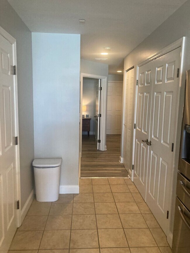 Foto del edificio - Tallahassee Center 713