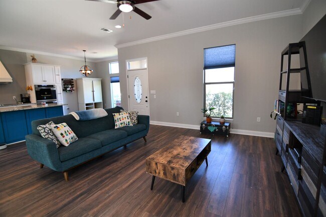 Foto del edificio - 2582 Boudreaux Ave