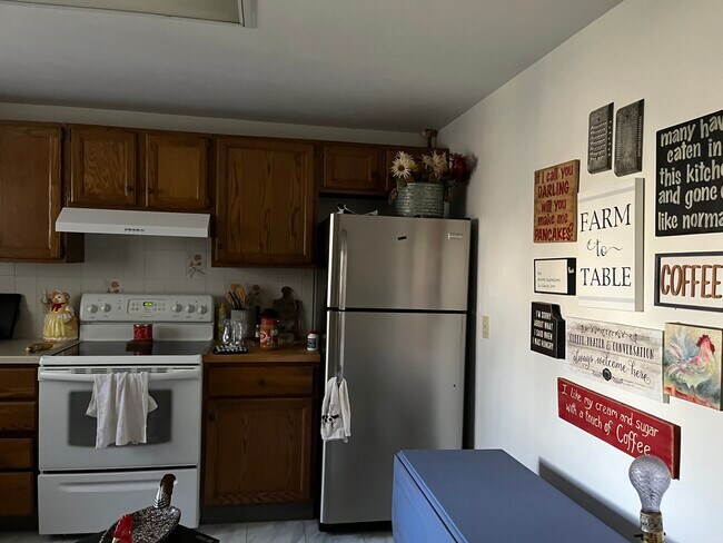 Kitchen - 30 Grant St