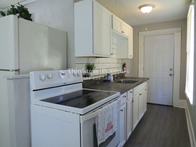 Foto del edificio - 1710 Thelma St