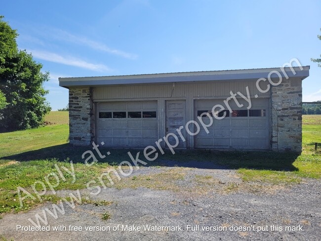 Building Photo - 739 Marticville Rd