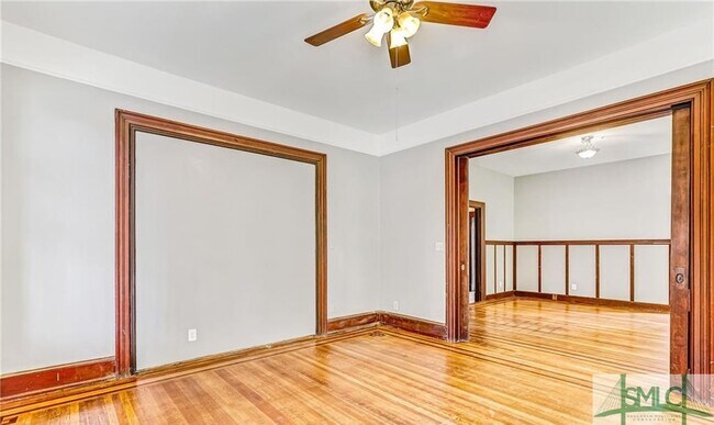 Foto del edificio - 305 W Duffy St